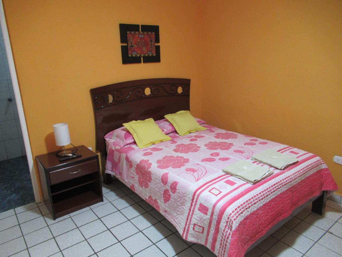 Hostel Kurmi Airport Lima